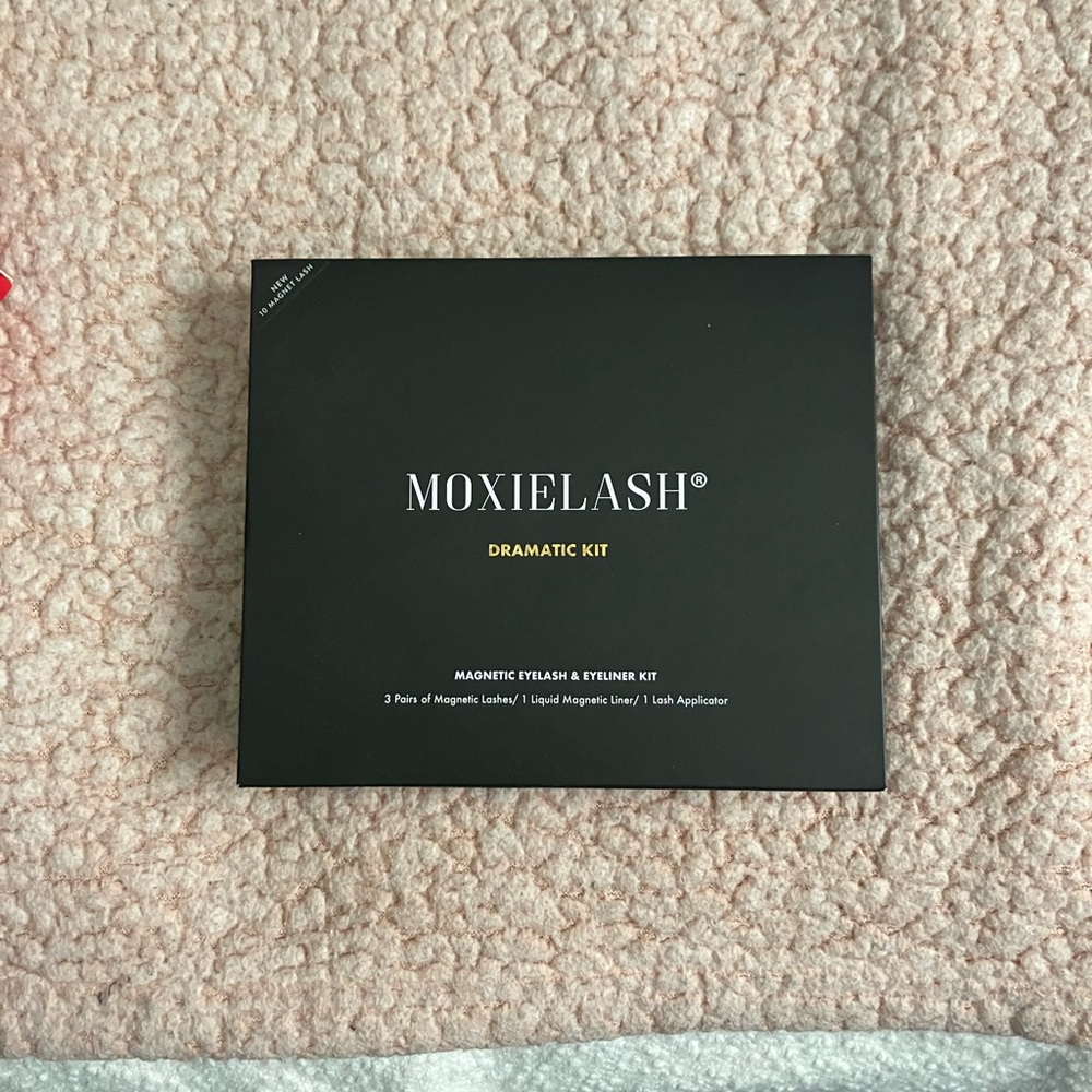 MoxieLash Dramatic Kit